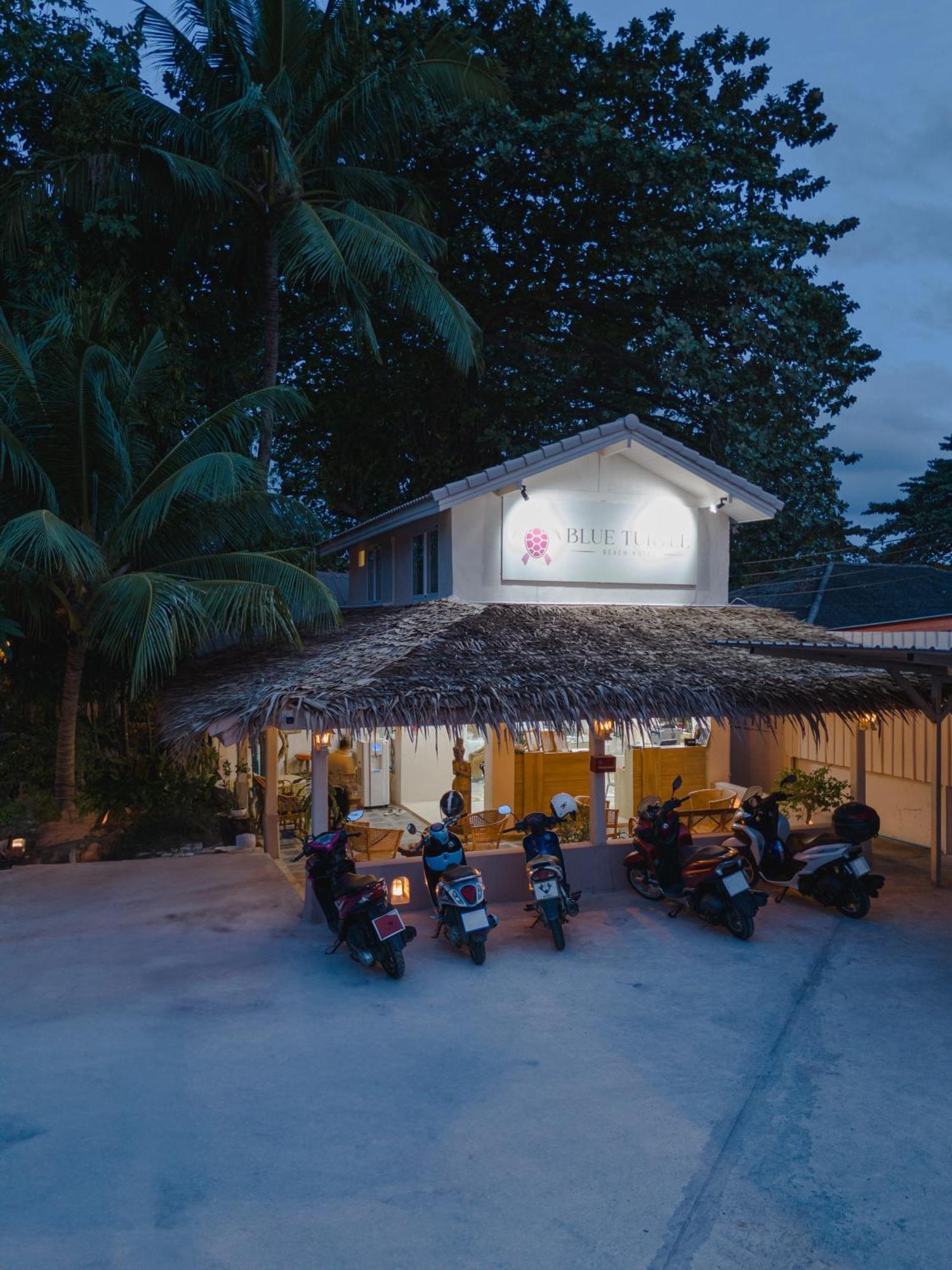Blue Turtle Hotel Samui Praia de Chaweng Exterior foto